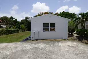 2322 Johnson St, Hollywood, FL 33020 - Photo 2