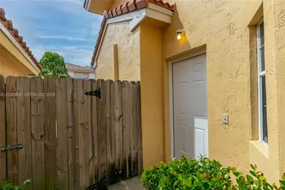 2592 W Saratoga Dr, Cooper City, FL 33026 - Photo 44