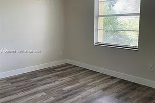 10000 NW 80th Ct, Hialeah Gardens, FL 33016 - Photo 2