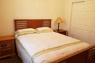 11231 NW 71st St, Doral, FL 33178 - Photo 18