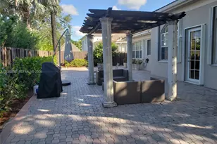 11231 NW 71st St, Doral, FL 33178 - Photo 26