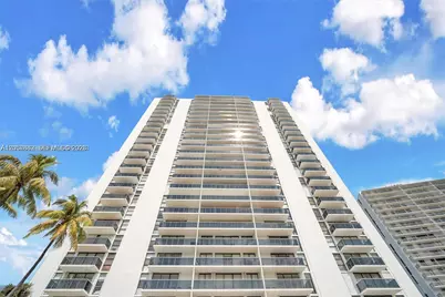 3625 N Country Club Dr #PH2, Aventura, FL 33180 - Photo 26