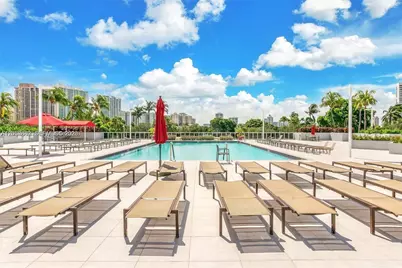 3625 N Country Club Dr #PH2, Aventura, FL 33180 - Photo 22