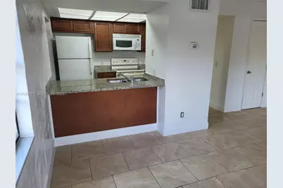 2005 Carlton Drive #3, Melbourne, FL 32935 - Photo 4