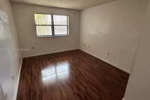 7200 NW 179th St, Hialeah, FL 33015 - Photo 10