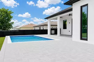 2201 NE Juanita Pl, Cape Coral, FL 33909 - Photo 30