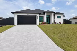 2201 NE Juanita Pl, Cape Coral, FL 33909 - Photo 1