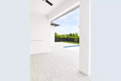 2201 NE Juanita Pl, Cape Coral, FL 33909 - Photo 32