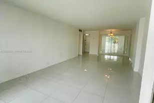 13155 Ixora Ct, North Miami, FL 33181 - Photo 8
