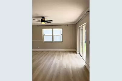 9411 NW 55th St, Sunrise, FL 33351 - Photo 8
