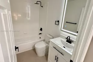 9411 NW 55th St, Sunrise, FL 33351 - Photo 30