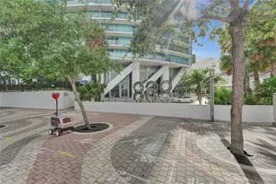 888 Biscayne Blvd, Miami, FL 33132 - Photo 32