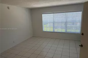 3220 NE 10th St, Pompano Beach, FL 33062 - Photo 2