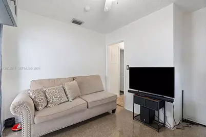 7501 Granada Blvd, Miramar, FL 33023 - Photo 20