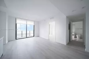55 SW 9th St, Miami, FL 33130 - Photo 8