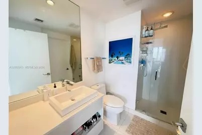 55 SW 9th St #3207, Miami, FL 33130 - Photo 14