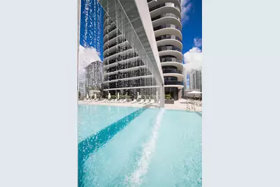 55 SW 9th St #3207, Miami, FL 33130 - Photo 2