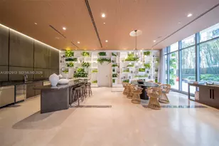 55 SW 9th St, Miami, FL 33130 - Photo 20