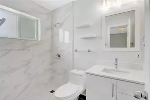 2476 SW 17th St, Miami, FL 33145 - Photo 10
