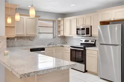 2476 SW 17 St #Rear, Miami, FL 33145 - Photo 6