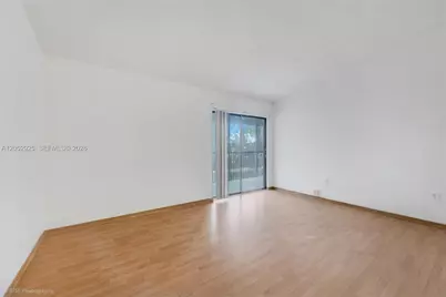 20681 NE 4th Pl #203, Miami, FL 33179 - Photo 4
