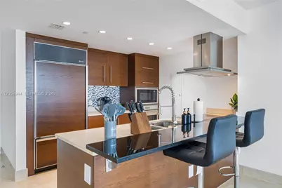495 Brickell #5705, Miami, FL 33131 - Photo 10