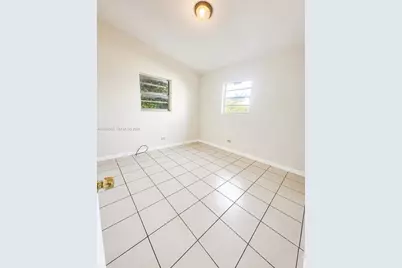821 SW 2nd St, Florida City, FL 33034 - Photo 12