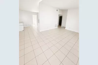 821 SW 2nd St, Florida City, FL 33034 - Photo 10