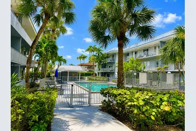 7401 SW 82nd St #303S, Miami, FL 33143 - Photo 1