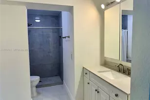 7401 SW 82nd St, Miami, FL 33143 - Photo 10