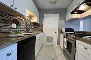2313 N Congress Ave, Boynton Beach, FL 33426 - Photo 2