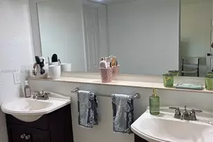 6305 Gage Pl, Miami Lakes, FL 33014 - Photo 22