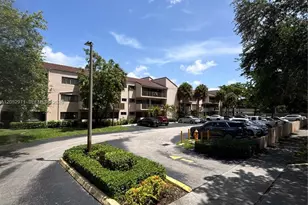 6305 Gage Pl, Miami Lakes, FL 33014 - Photo 2