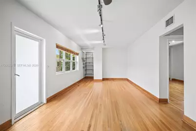 1100 Venetian Way #2B, Miami, FL 33139 - Photo 4