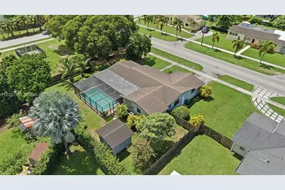 225 NW 15th St, Homestead, FL 33030 - Photo 34