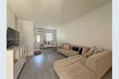 3123 SW 25th Ter #FRONT, Miami, FL 33133 - Photo 16