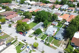 3123 SW 25th Ter, Miami, FL 33133 - Photo 4