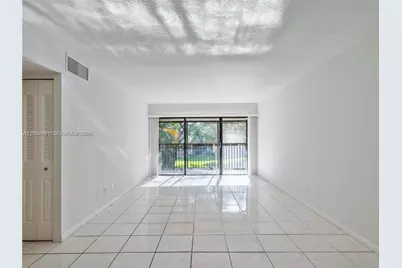 5801 Washington St #10, Hollywood, FL 33023 - Photo 6