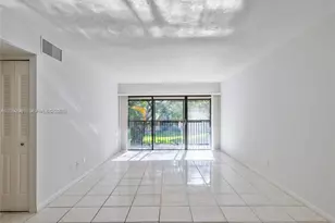 5801 Washington St, Hollywood, FL 33023 - Photo 6