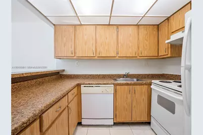 5801 Washington St #10, Hollywood, FL 33023 - Photo 10