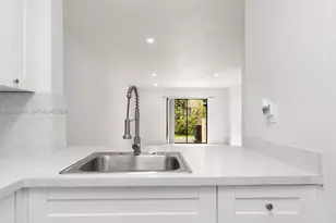 6854 NW 173rd Dr, Hialeah, FL 33015 - Photo 16