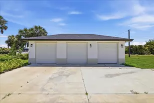 195 Rotonda Blvd W, Port Charlotte, FL 33947 - Photo 20