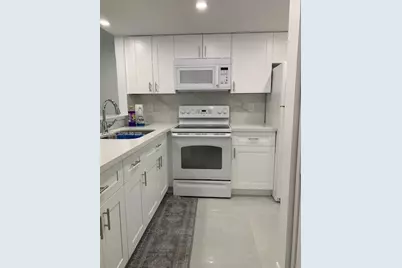 1035  West 77  Th St #304, Hialeah, FL 33014 - Photo 8