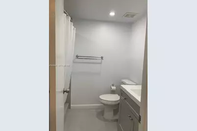 1035  West 77  Th St #304, Hialeah, FL 33014 - Photo 4