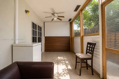 940 NE 212th Ter #940-01, Miami, FL 33179 - Photo 20