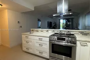 600 Three Islands Boulevard, Hallandale Beach, FL 33009 - Photo 10
