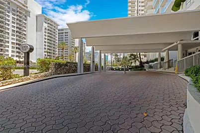 5701 Collins Ave #1707, Miami Beach, FL 33140 - Photo 50