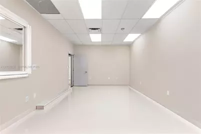 8125 NW 33rd St, Doral, FL 33122 - Photo 24