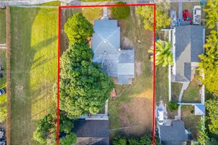 559 NW 2nd St, Florida City, FL 33034 - Photo 1