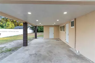 559 NW 2nd St, Florida City, FL 33034 - Photo 6